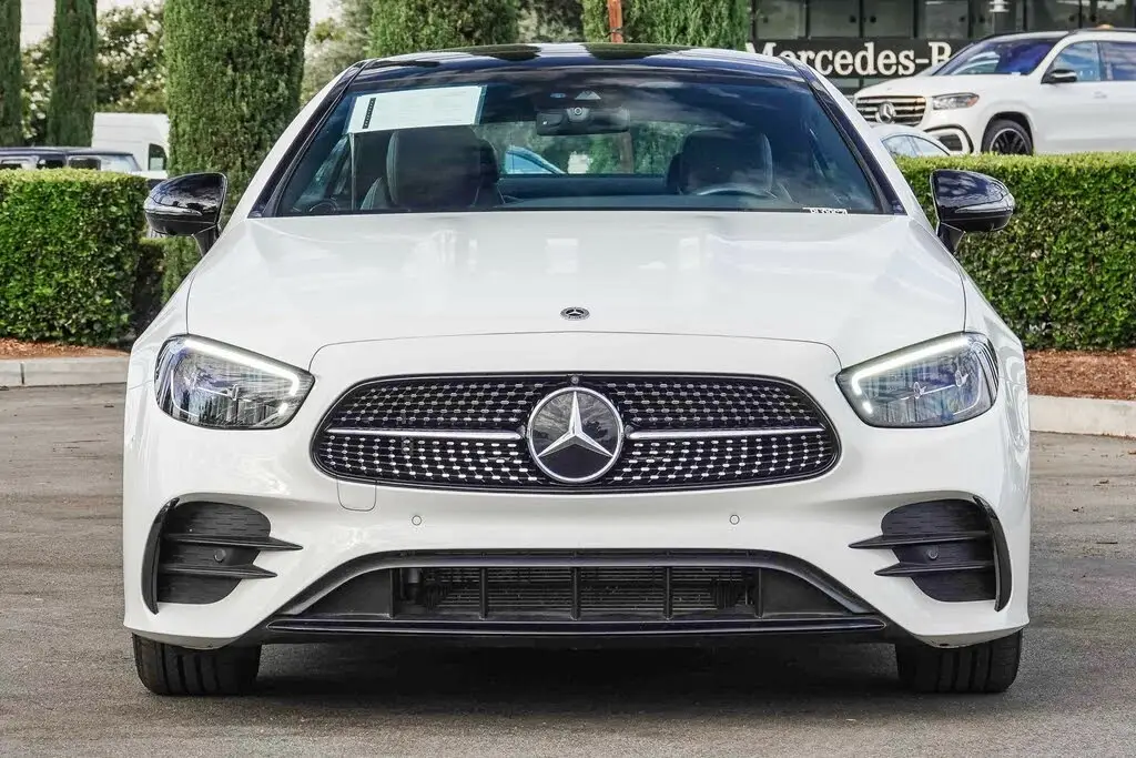 Используется 2023 M e r c d s-B n z E-Class E 450 RWD