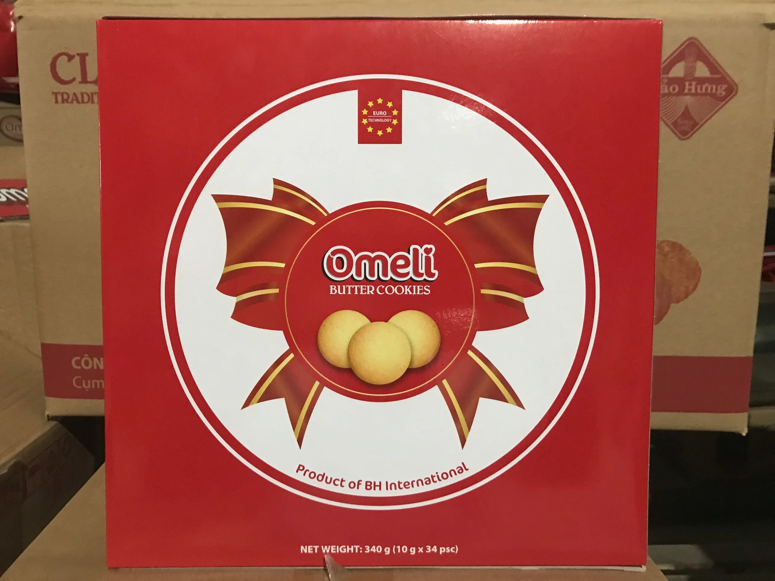 Assorted biscuit in tin box - Butter cookies High Quality Various Shapes Made in Vietnam - 12 month shelf-life