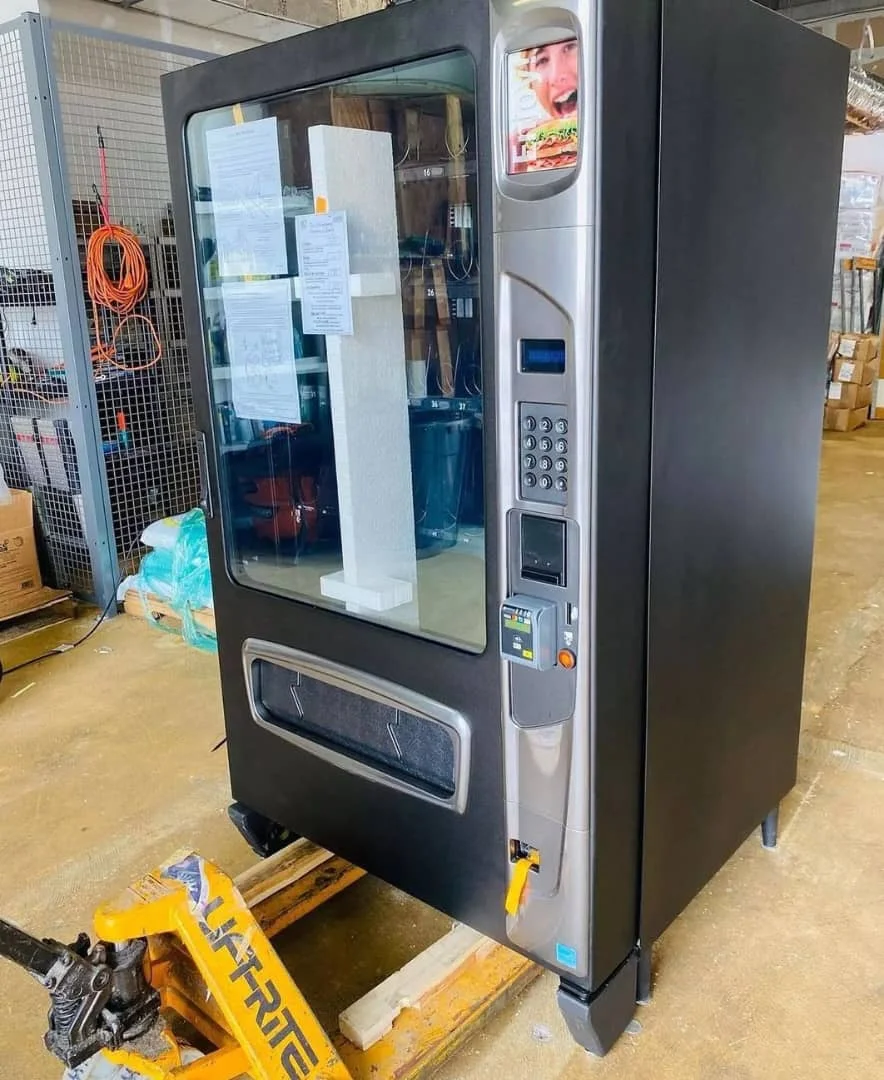 Smart Vending Machines Bottle Drinks Vending Machine Snack Cold Drink Vending Machine With Dual Zone Temp Control