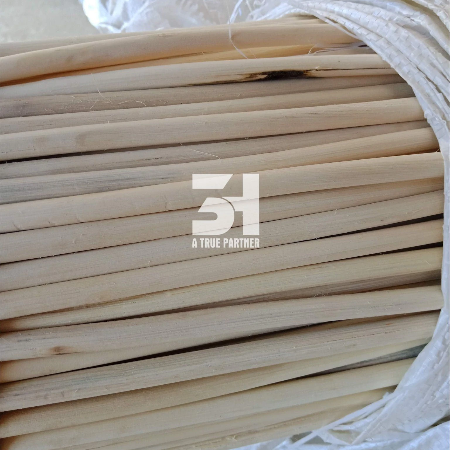 Natural Rattan Round Cores in Stock Originally from Vietnam  (Ms. Nancy - +84981859069)