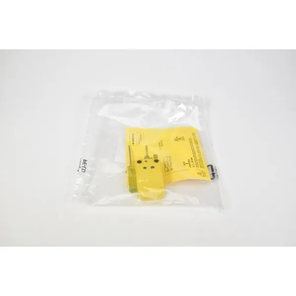 LW22654 - TURCK 2530006 BC10-Q14-AN4X2-V1131/S400 емкостный датчик уровня-новый