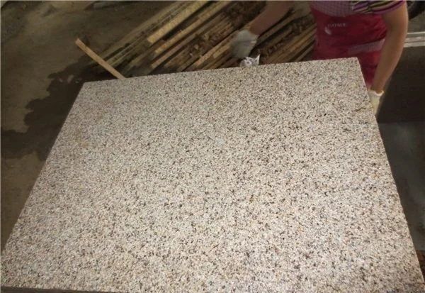 Popular China Yellow Granite Desert Gold Sunset Gold G682 Beige Granite Exterior Flamed Bush hammered Paving Tiles