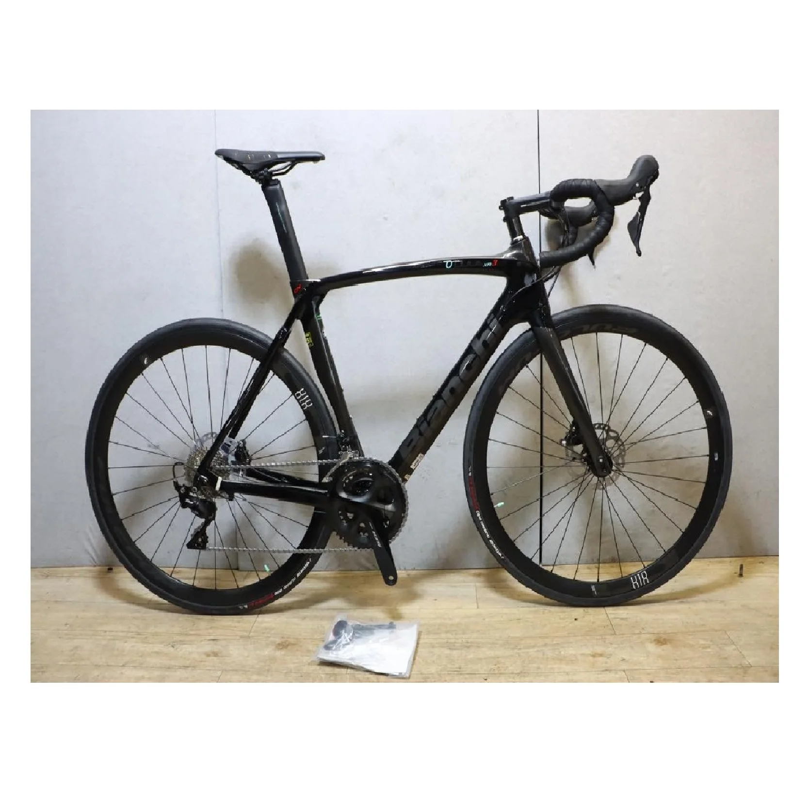 Wholesale Bianchi Bicycle Cycling Racing Road Second Hand Bikes Full Carbon For Men