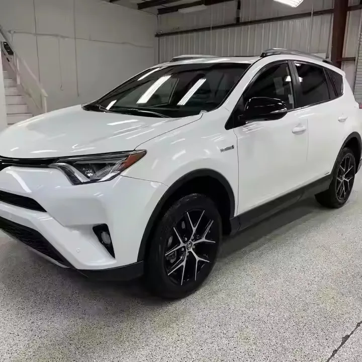Подержанный внедорожник RAV 4 LE автомобиль 2020