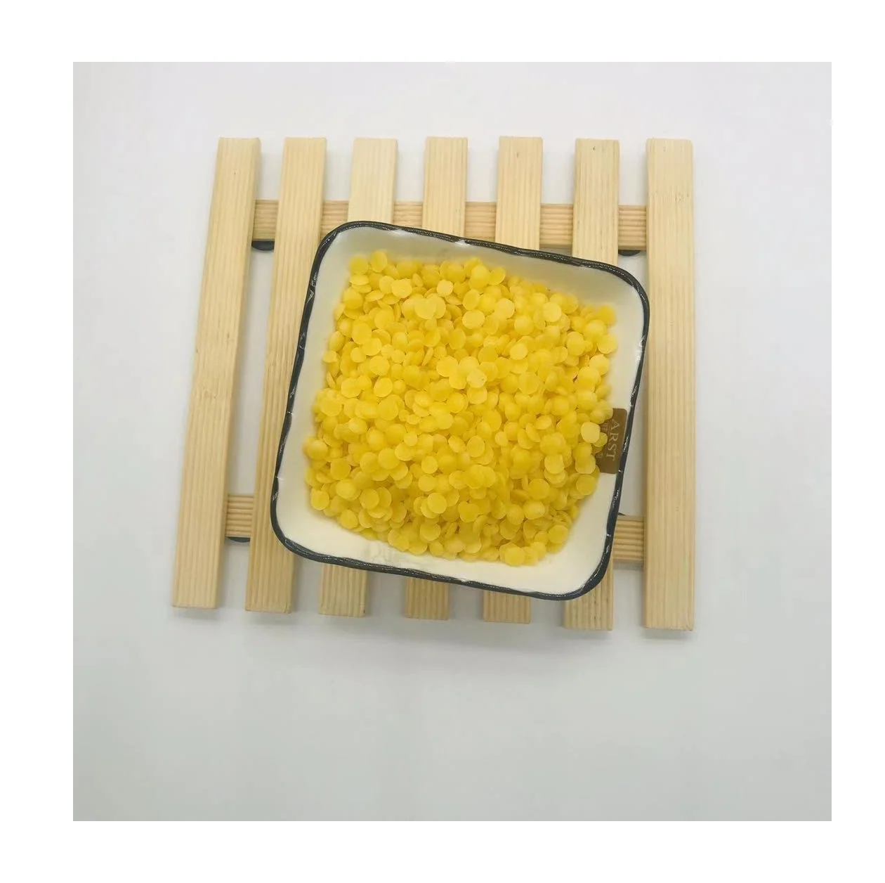 Best Price Natural Beeswax/ Pure Honey Bee Wax / Raw Bee Wax Bulk Stock Available With Customized Packing