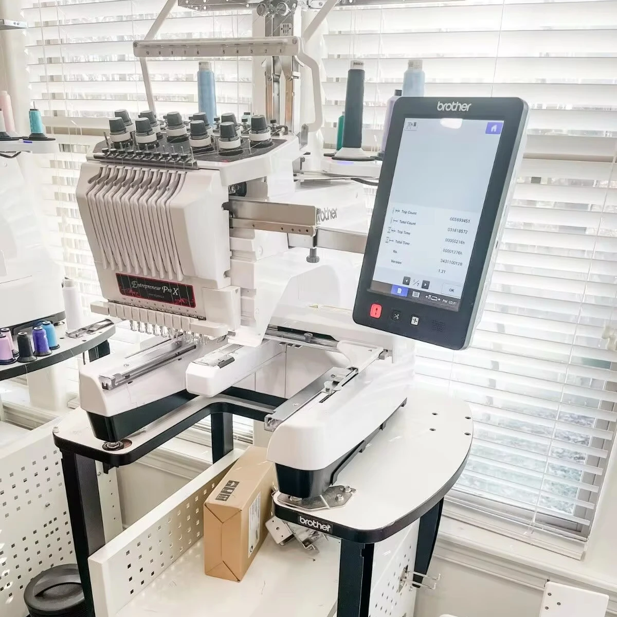High Quality SALES FOR PR1050X 10-Needle Industrial Sewing Machine