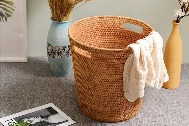 Handmade Rattan Woven Baskets Home Storage Organization Fabric Metal Cloth Lid Wicker Decorative Laundry Hamper Bathroom Use
