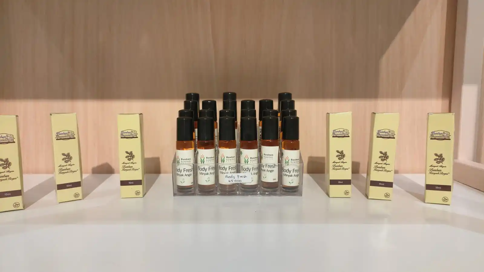 High Quality Premium Health Care Supplies Products Body Fresh Medicated Oil Bottle With Extract Ginger Lemongrass And Olive Oil