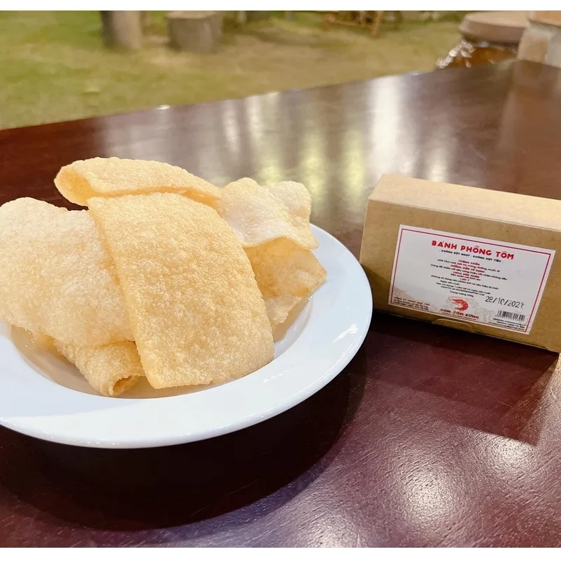 Vietnam High Quality Wholesale Good Cheap Price Crispy Texture Skinless Salty Taste Seafood Snacks OEM Prawn Cracker