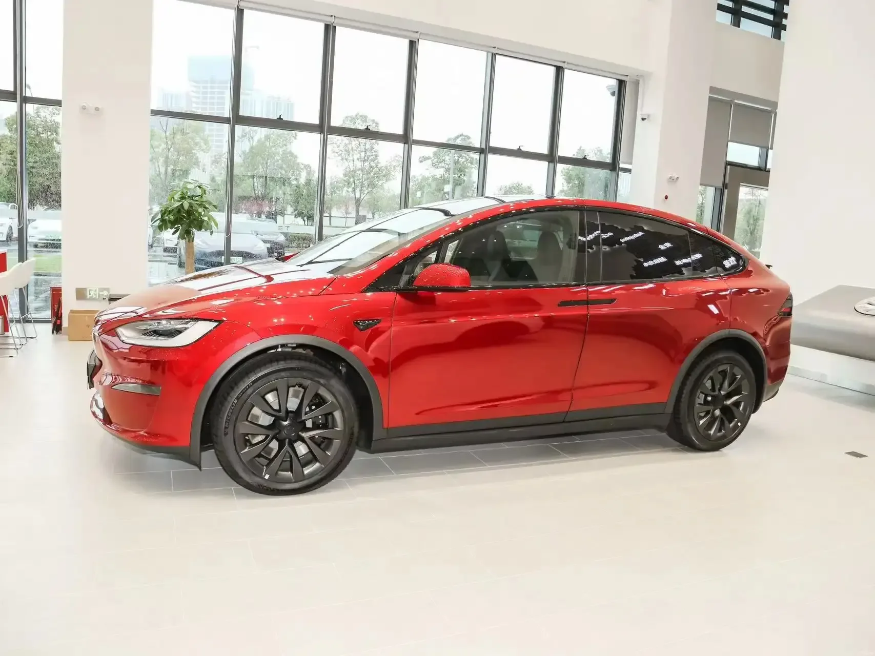 2023 2024 Новое поступление модель Tesla X ev полноприводный автомобиль клетчатая версия электромобили среднего и большого размера внедорожник