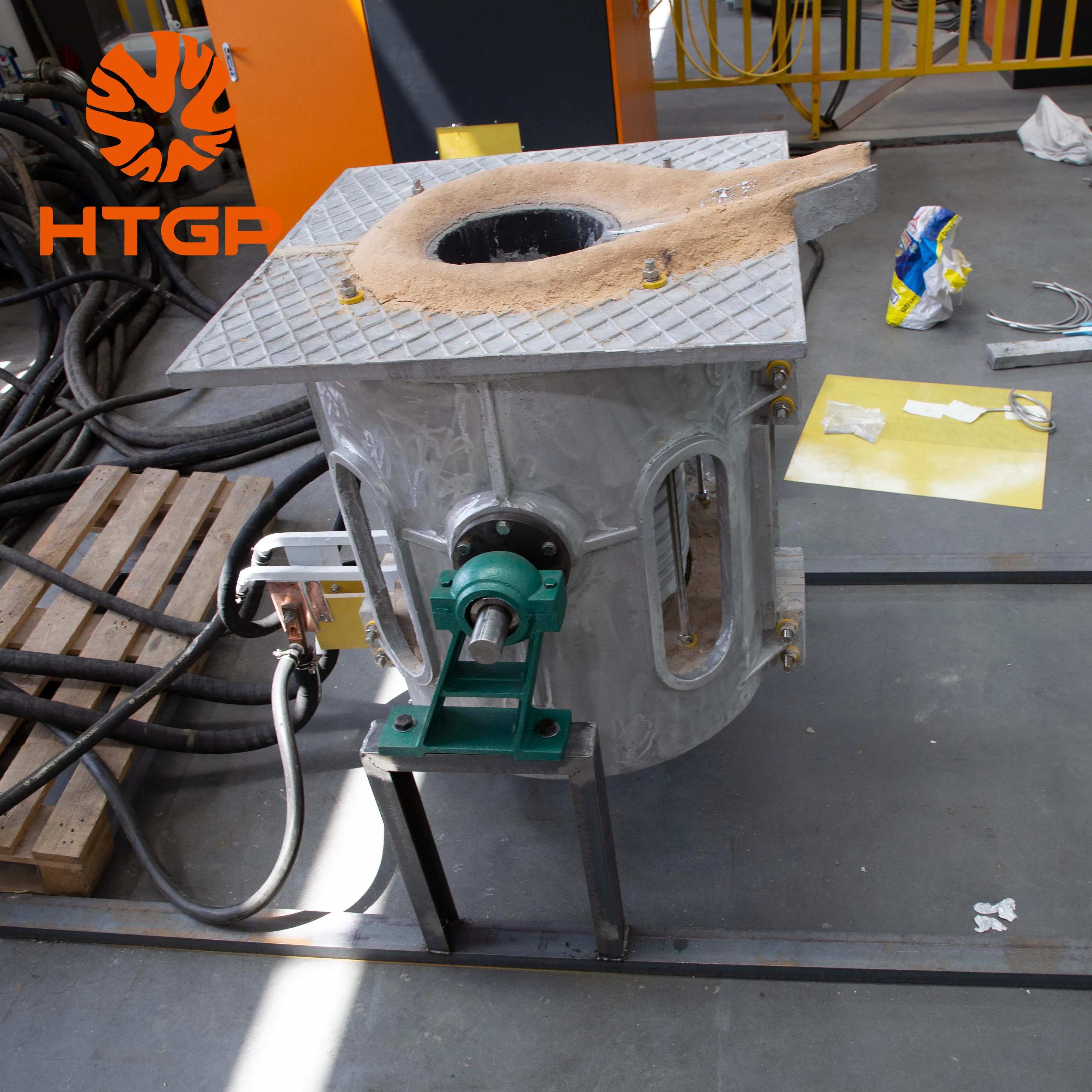 Customize Capacity 0.1-3t Steel Iron Energy Saving Furnace Foundry Melting Tilting Electric Smelting Machine Price For Sale