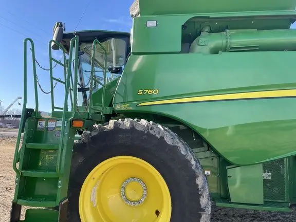 Комбинированный комбайн John Deere 760 трактор запчасти
