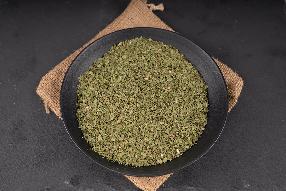 High Quality Dry Mint and Free Gifted Storage Box Container OEM Spices Ground Powdered or Seeds