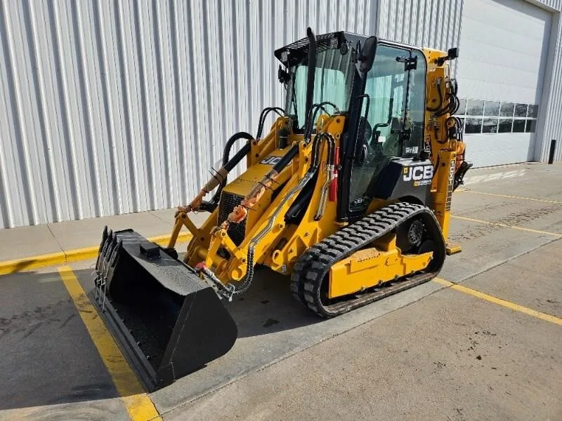 JCB 1CXT  Teleskid Skid Steer Loader CE EPA Diesel Engine Electric Power Quick Hitch and Hydraulic Float Skid Steer Loader
