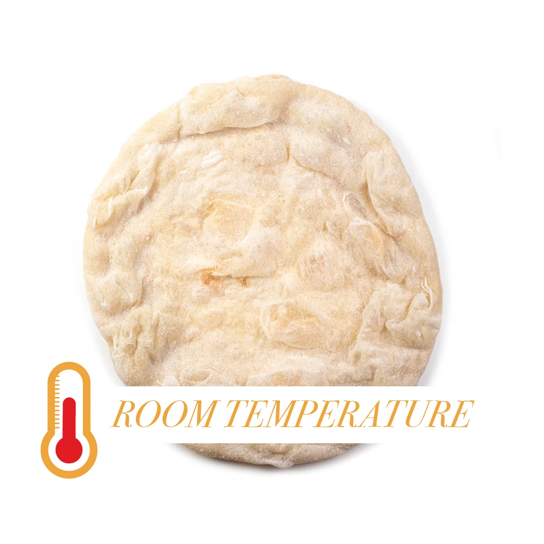 Horeca Ambient Precooked  base  oval shaped pizza 30x20 cm 180 high quality Italian food  to be garnished and baked in the oven