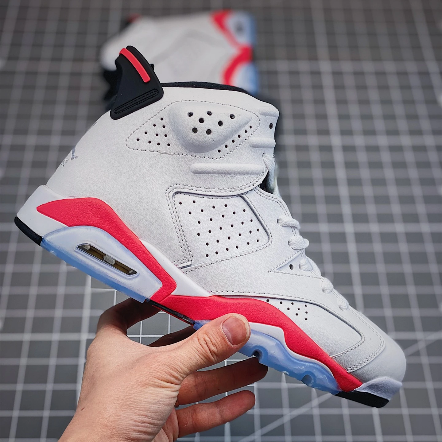 2022 Air Jordan 6 Retro Basketball Shoes For Men Women High Sport Sneakers Nike AJ6 Cherry Wood Red White Basketball Style Shoes