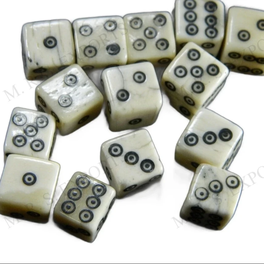 Luxurious Five-Sided Polyhedral Buffalo and Camel Bone Dice 5mm Six Sided Gaming Dice Board Game Accessory