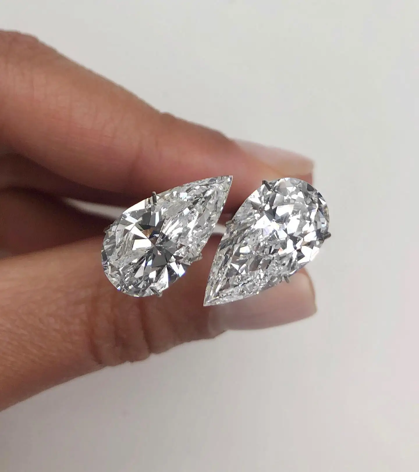 Pear shape loose Moissanite diamond wholesale good quality VVS GRA Certificate D color Moissanite loose diamond for sale