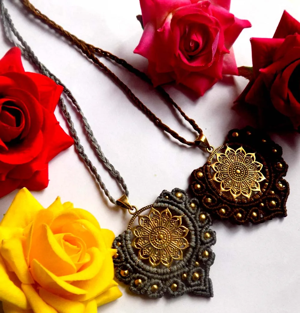 Fashion Beauty Fancy Shape Brass Gold Flower Shape Macrame Necklace New Looking Maroon & Grey Color Thread Macrame Necklace