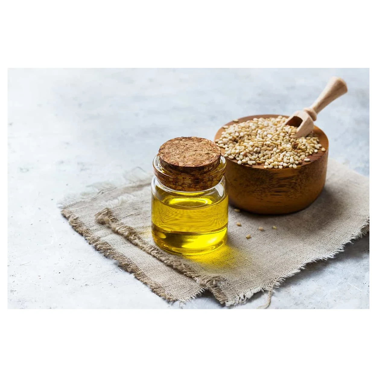 Pure Sesame Oil Fresh 100% Natural Best Vegetable Coking Export Quality Golden Yellow-Brown Sesame Oil