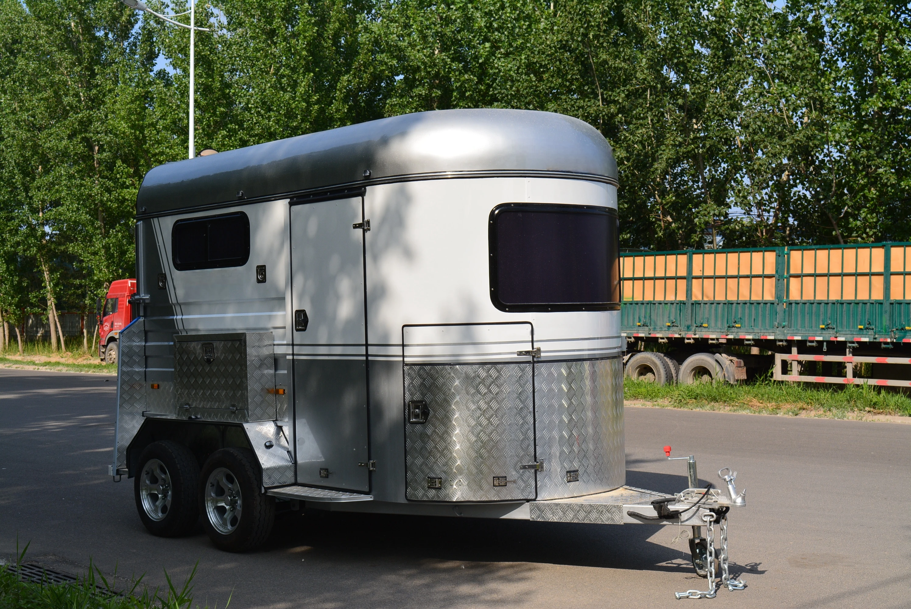 2024 Factory Customized Design Durable And High Quality Can Customized Horse Truck Easy To 2 Horse Float 2HSL-D