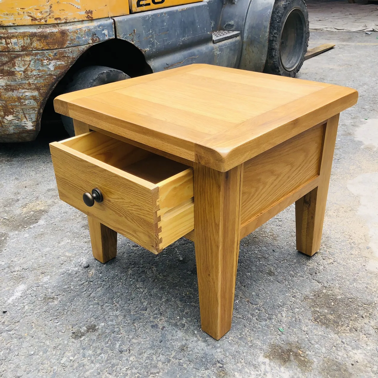LAMP TABLE