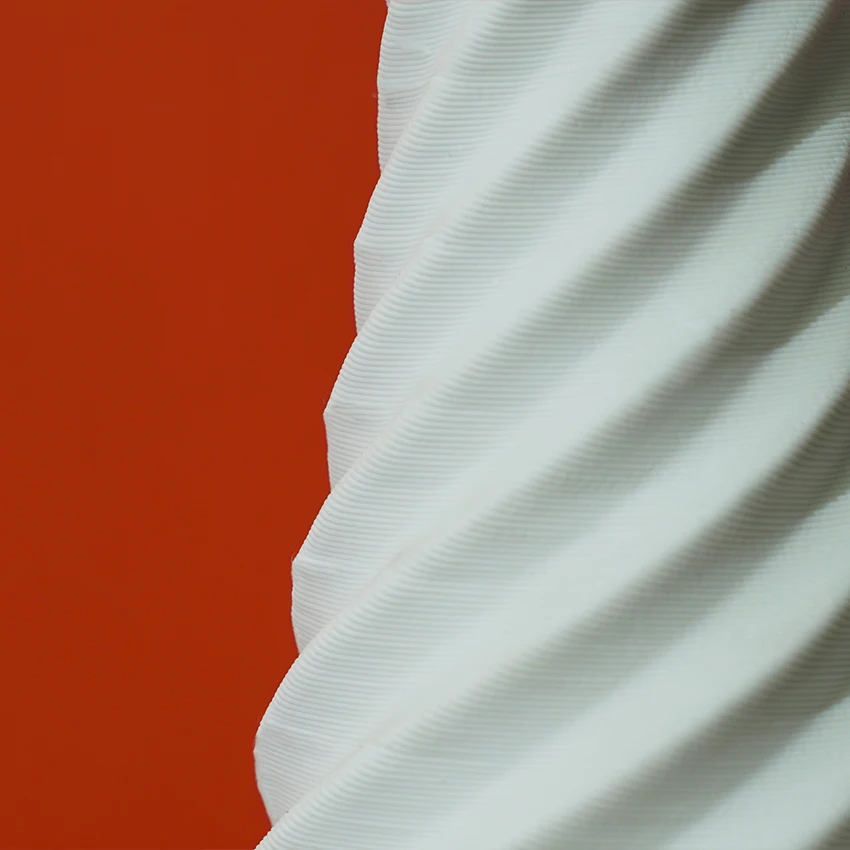 YKL Small-caliber Versatile home style creativestriped white pottery ceramic vase for tabletop decor flower vase