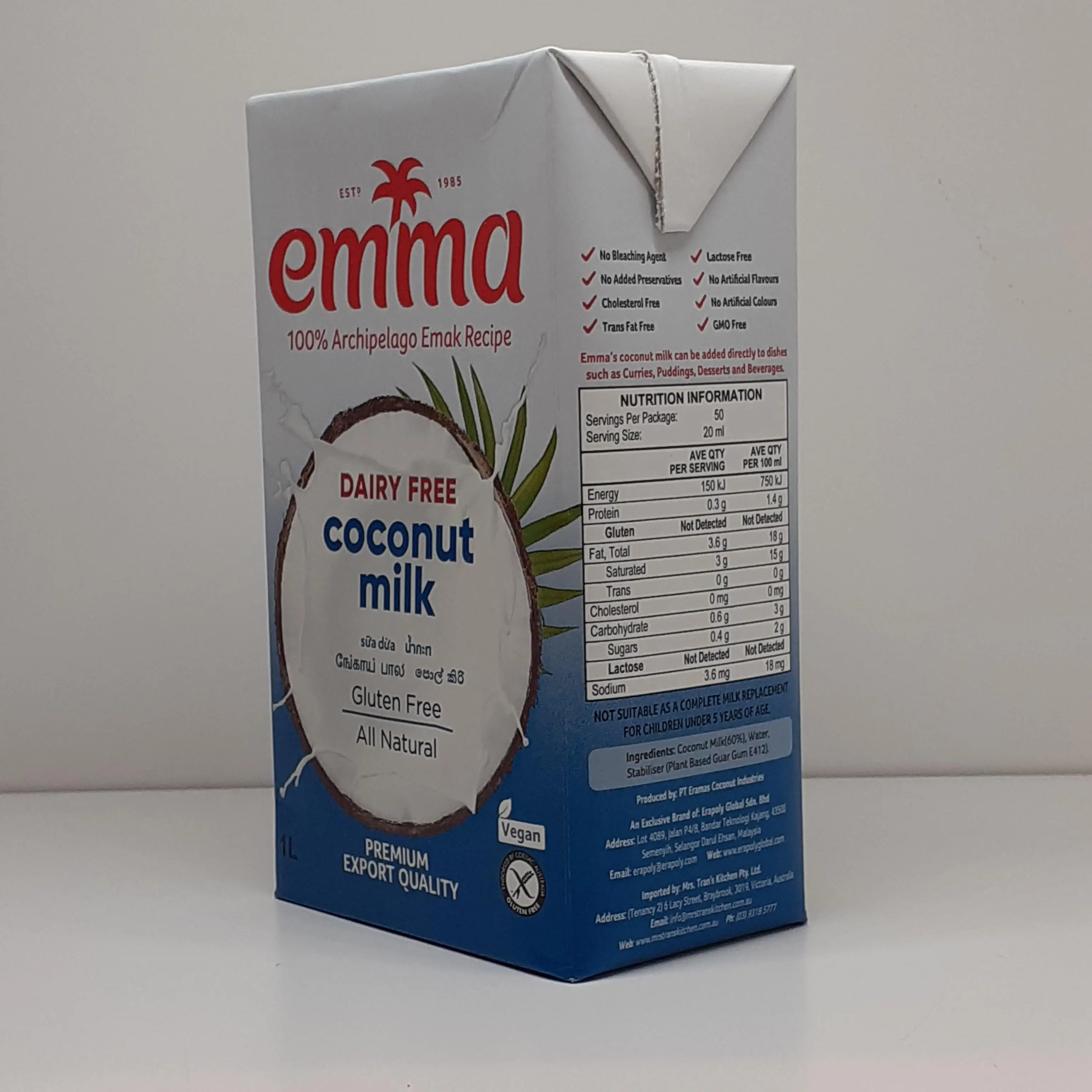 Long Life UHT Milk 1.5% fat for supermarket