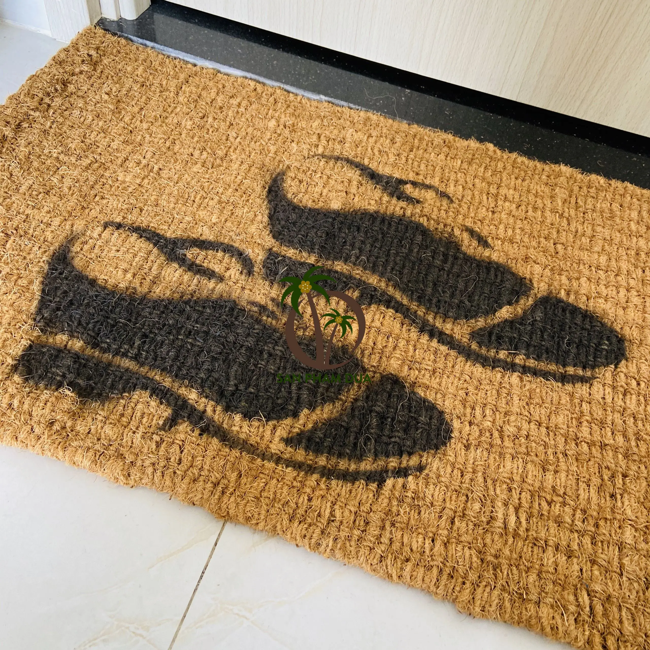 HIGH QUALITY NATURAL COCONUT FIBER HANDWOVEN MAT/ COCONUT COIR DOORMAT FROM VIETNAM AT THE BEST PRICE