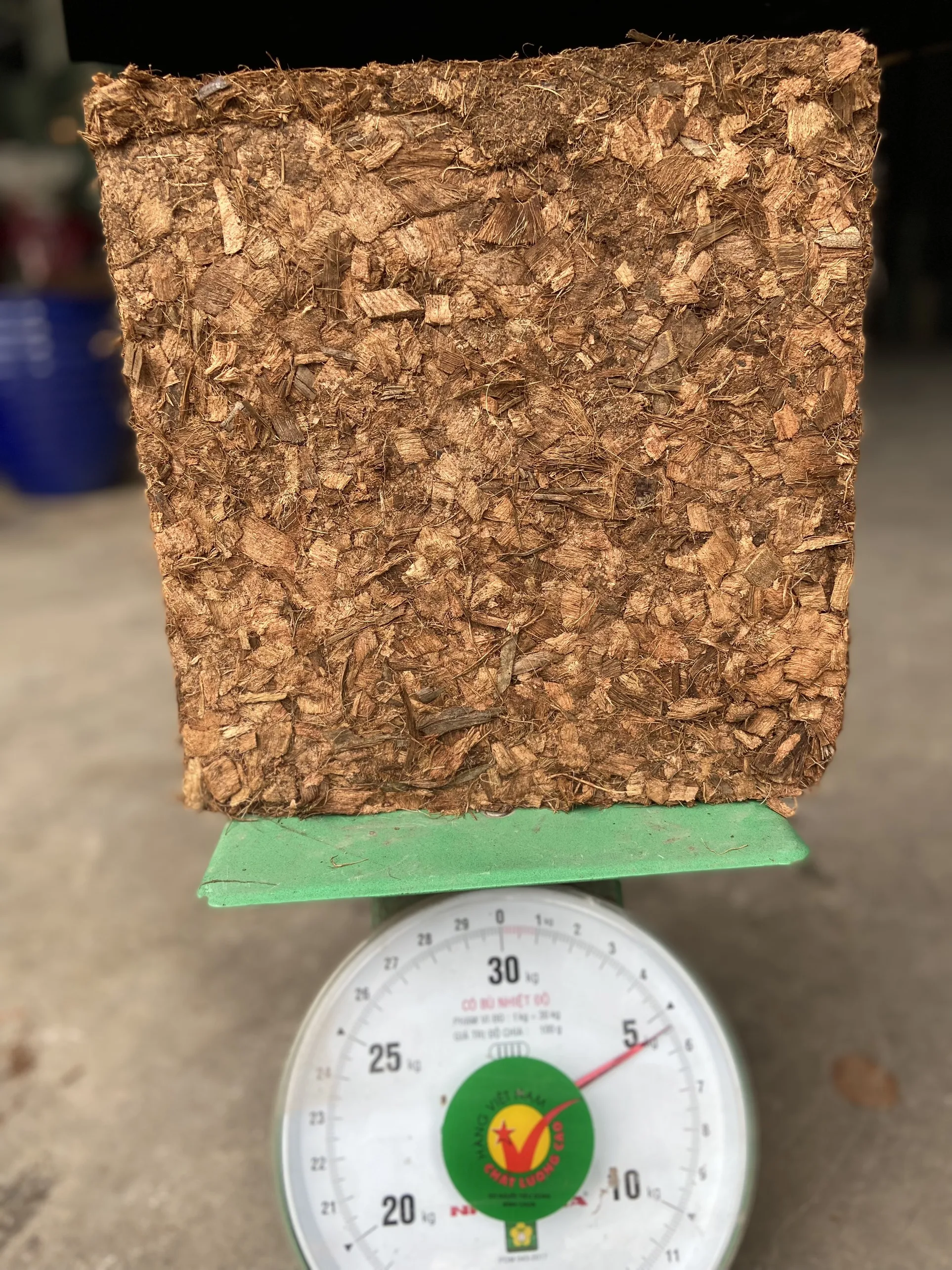BEST QUALITY COCOPEAT BLOCK 5KG PRODUCT LOW EC BEST BRICKS FOR HEALTH PLANTS AND FLOWERS