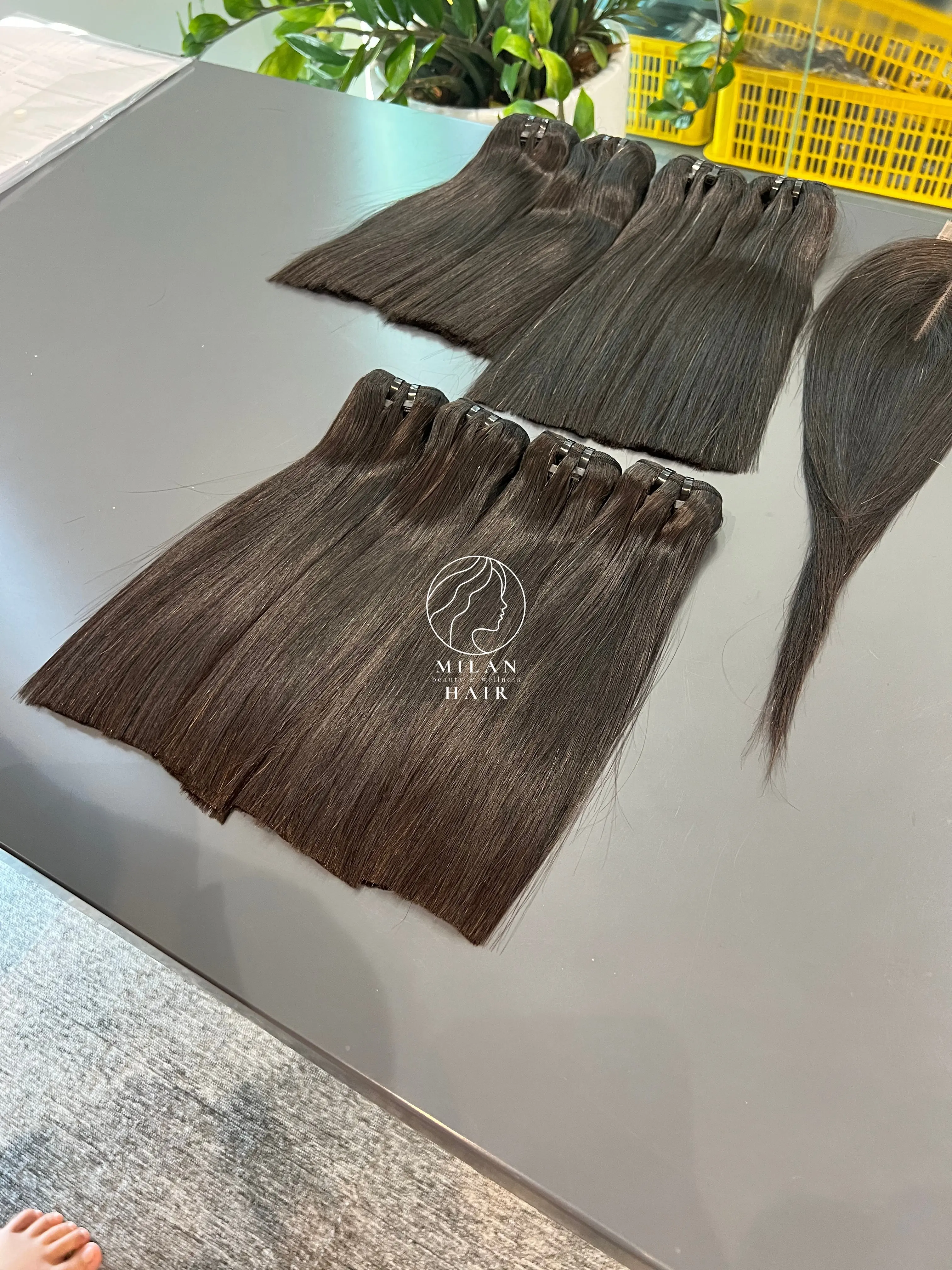 Factory price bone straight vietnamese double drawn virgin hair extensions wholesale natural color