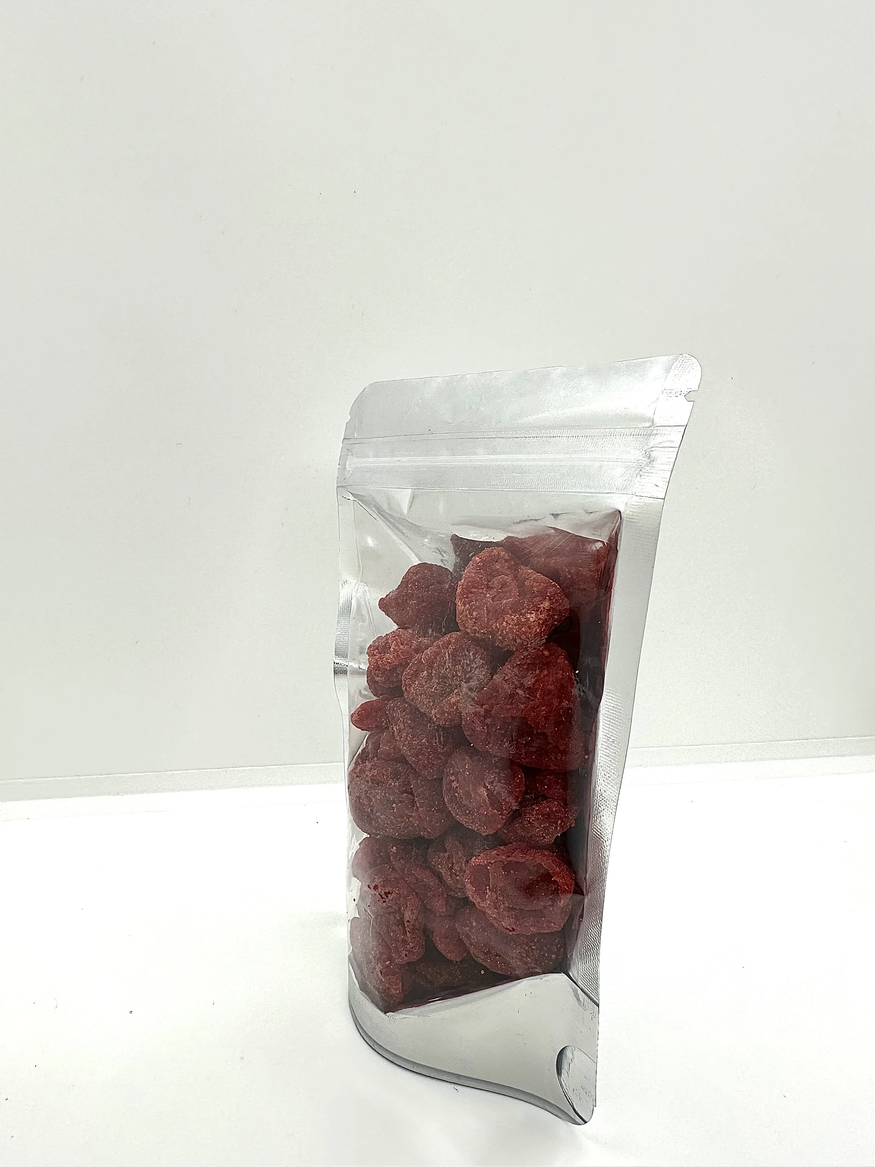 Dried Strawberries Fresh Natural Flavor From Thailand wholesale products Siang heng food factory
