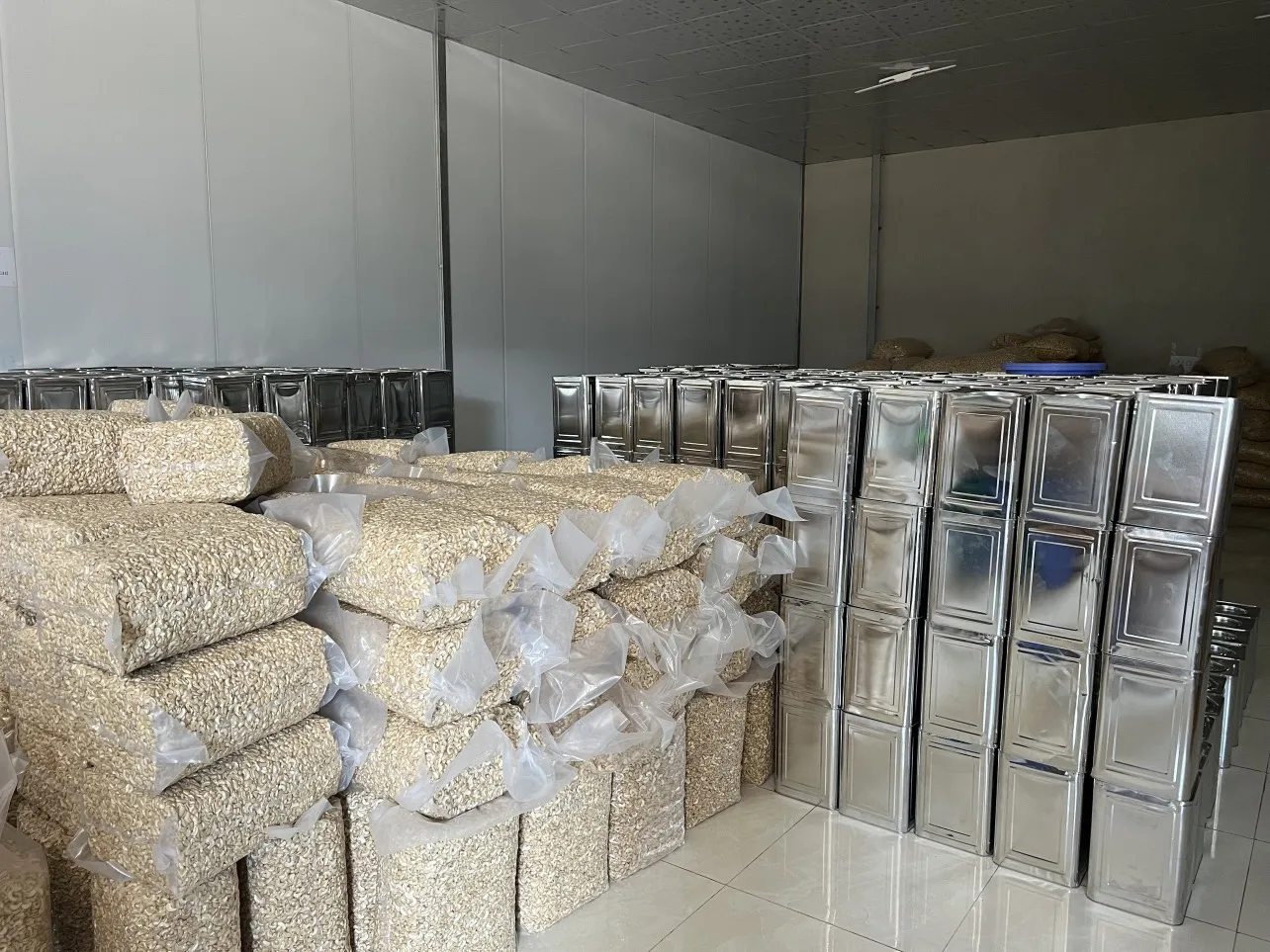 Flavored White Cashew Nut High Quality Organic Product Use For Restaurant Hot Selling Customized From Vietnam Manufacturer