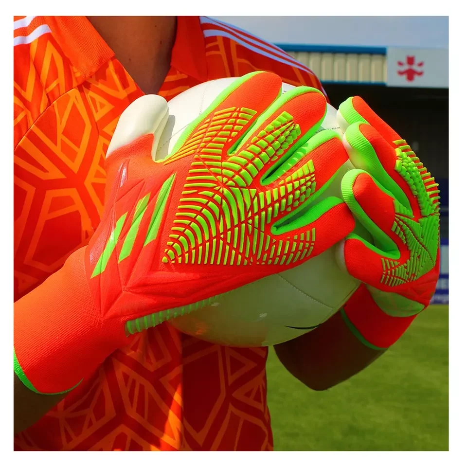 High Quality Antiskid Football Soccer Receiver Gloves Custom Design Your Own Football Keeper Goalkeeper Gloves