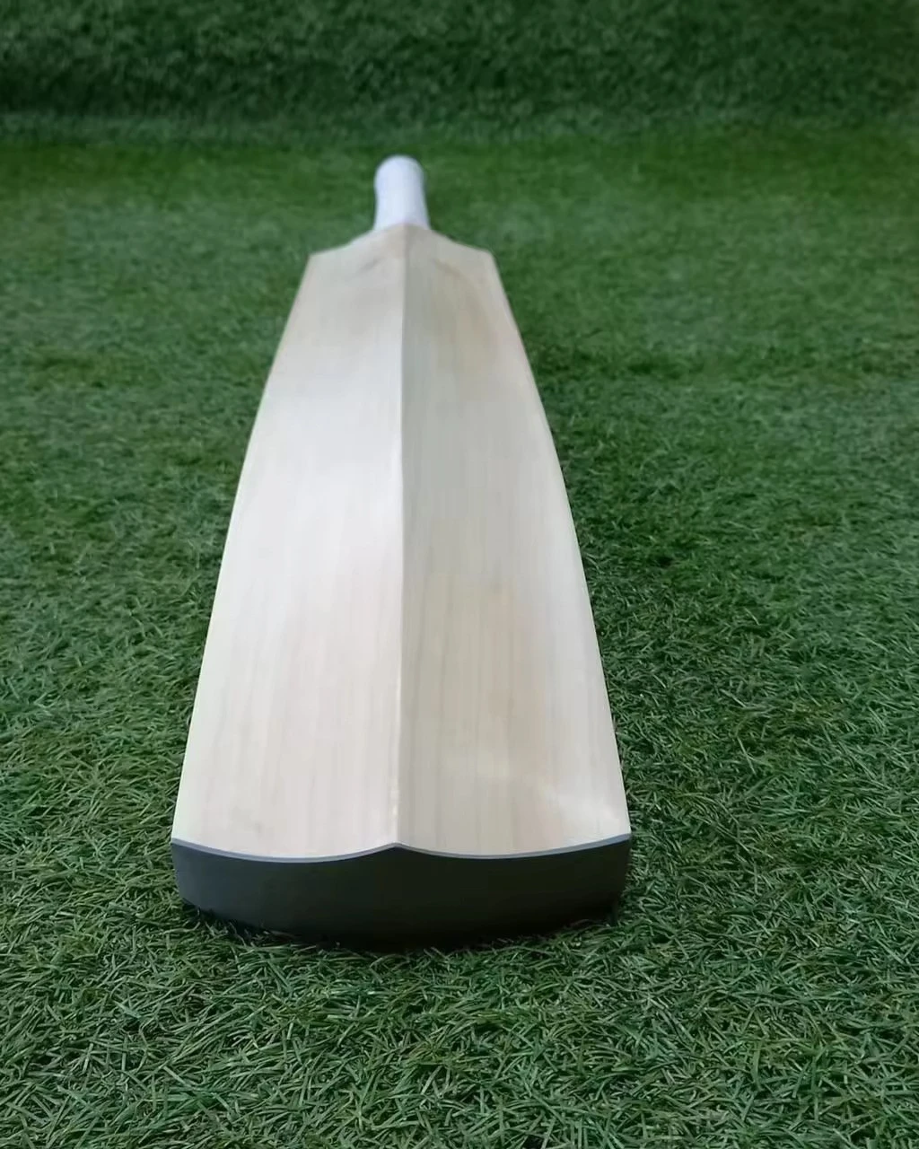 Hard Ball Cricket Bat Short Handle Grade Eco-Friendly Cricket Bats