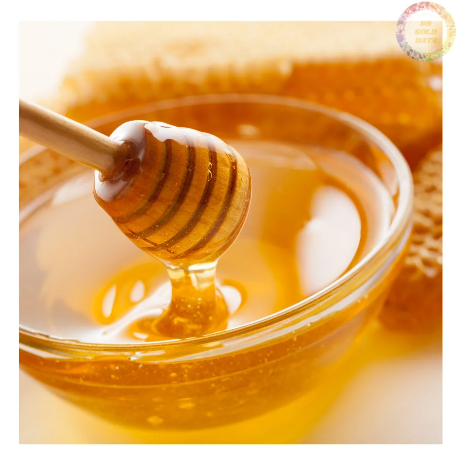 PURE ORGANIC HONEY - HARVESTED BY EXPERT BEEKEEPERS FOR THE RICHEST FLAVOR AND PUREST QUALITY POSSIBLE