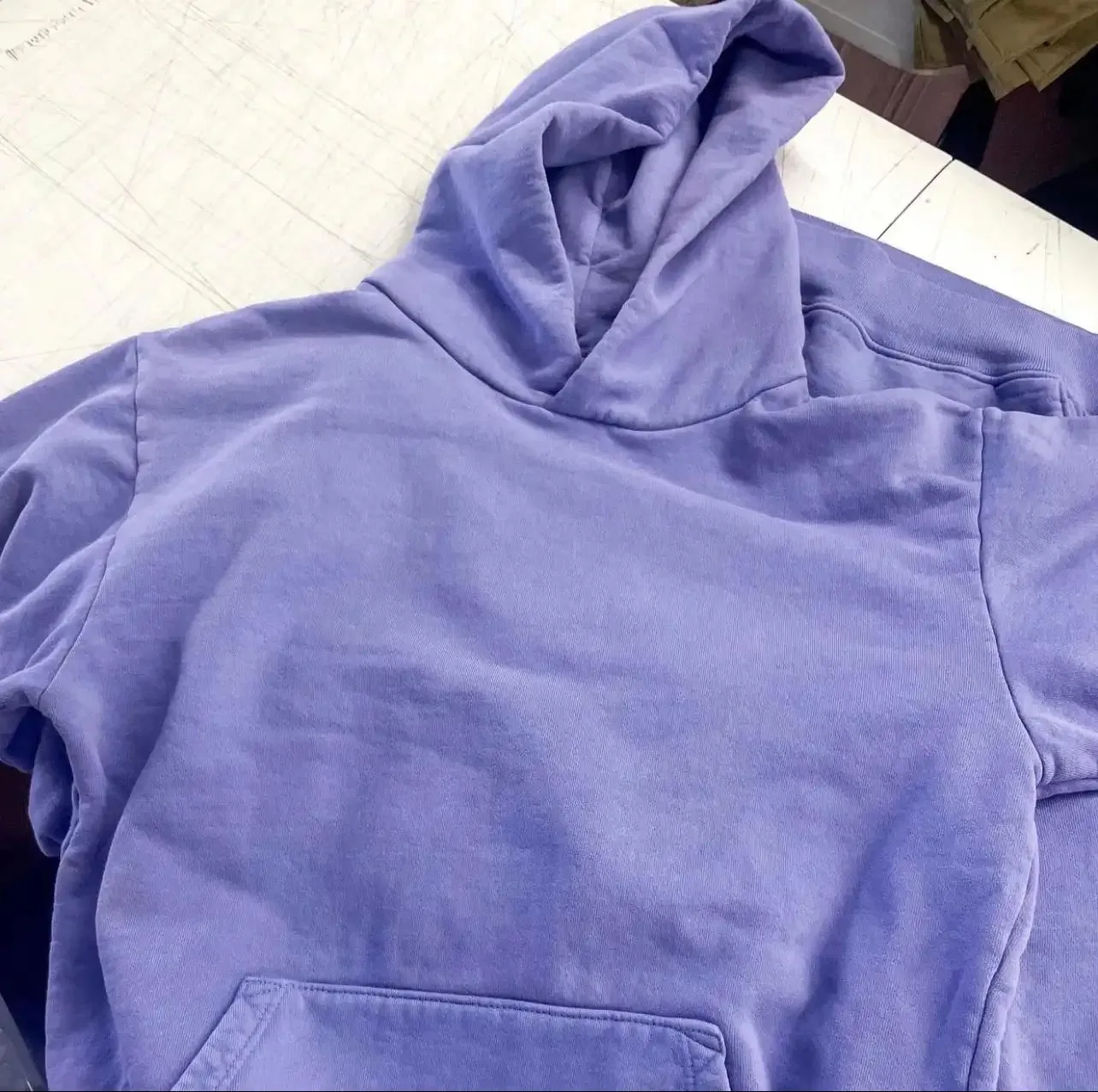 High Quality 350 360 380 400 420 450 460 480 500 600 700 1800gsm Wholesale Black Custom Anti-wrinkle Blanks Heavyweight Hoodie