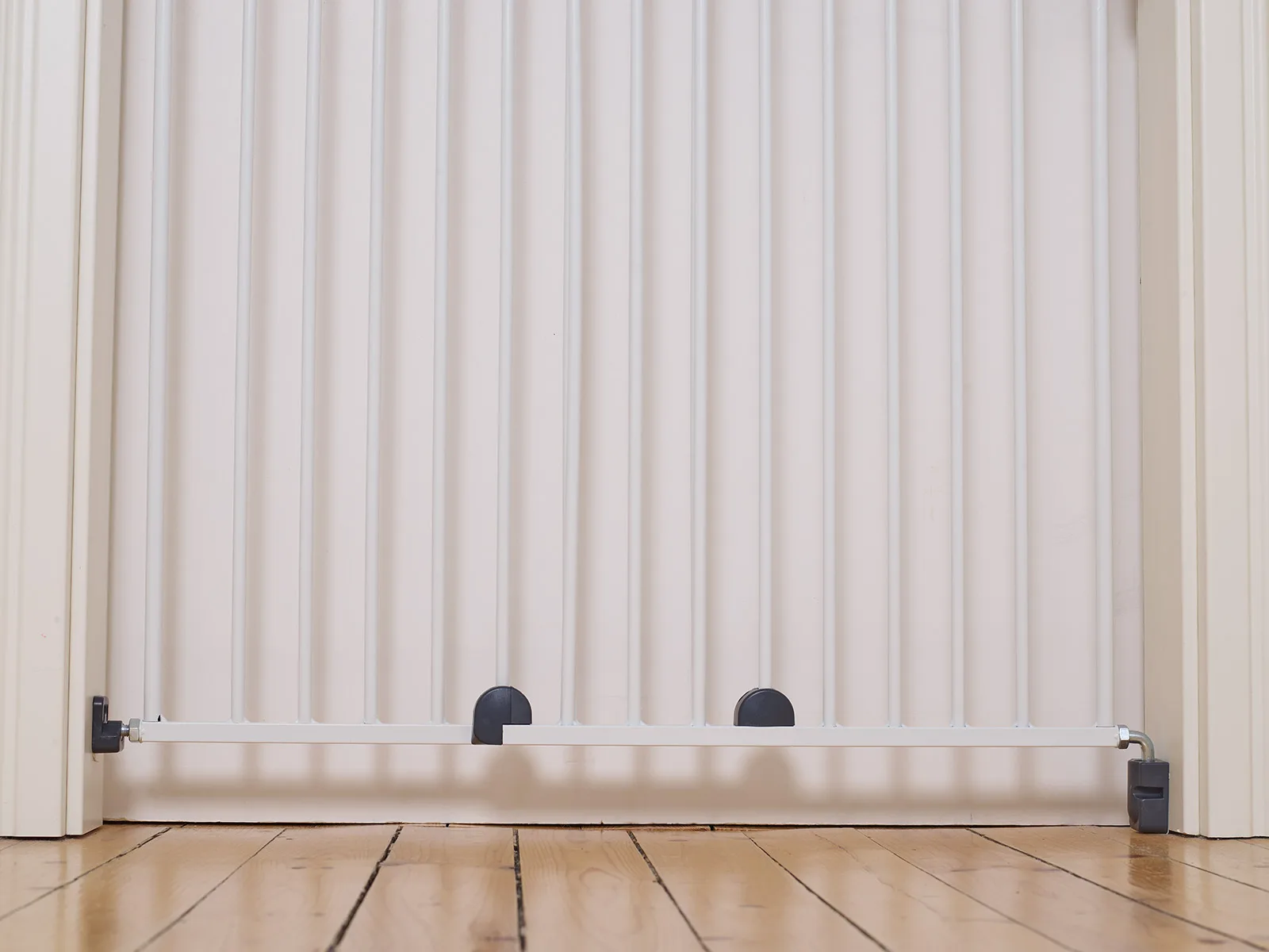 High Quality Retractable Iron Baby Safety Gates New Model Metal Security Fence for Stairs Wholesale Kid Protection Made Turkey