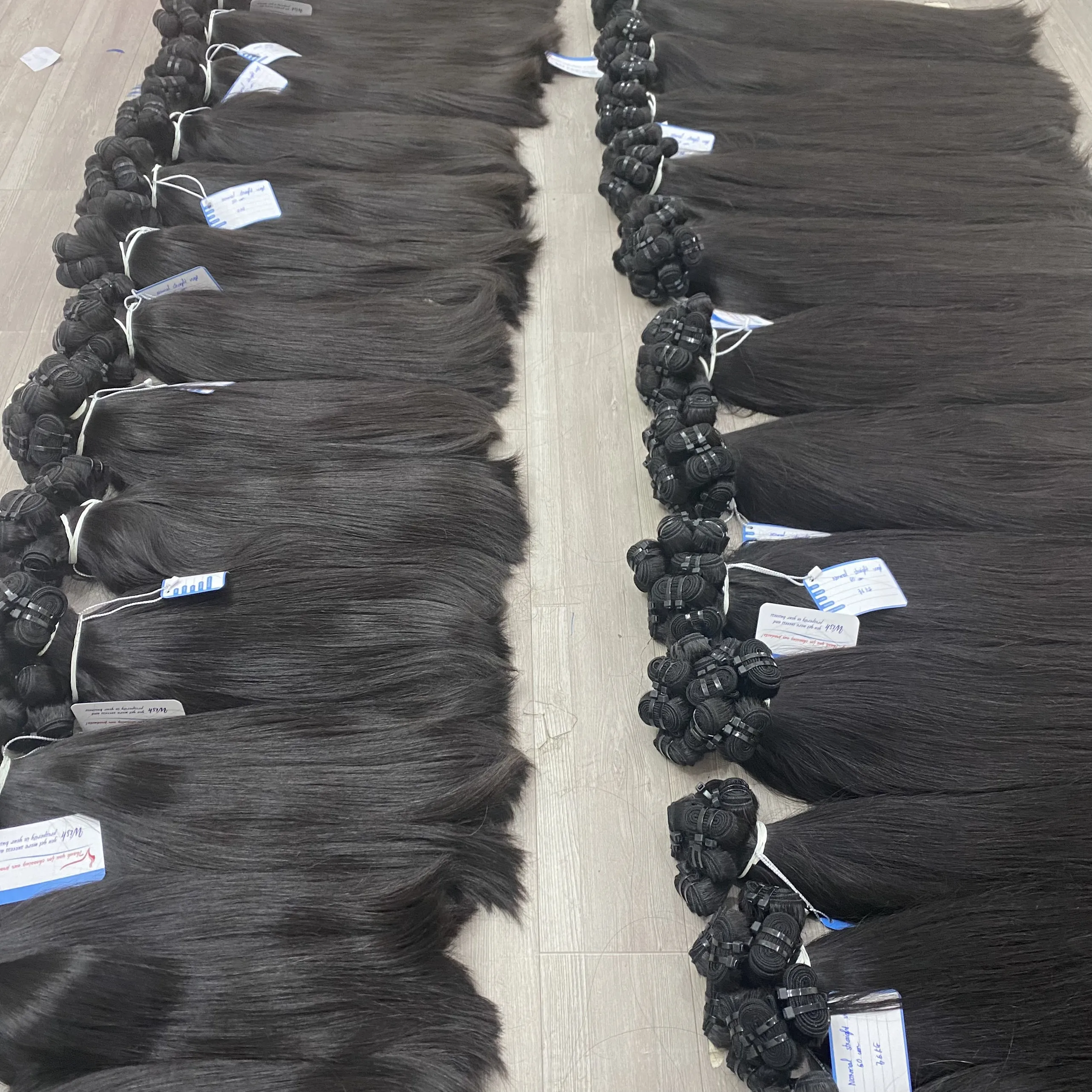 hot selling factory wholesale price no tangle no shedding remy human hair vietnamese raw hair color