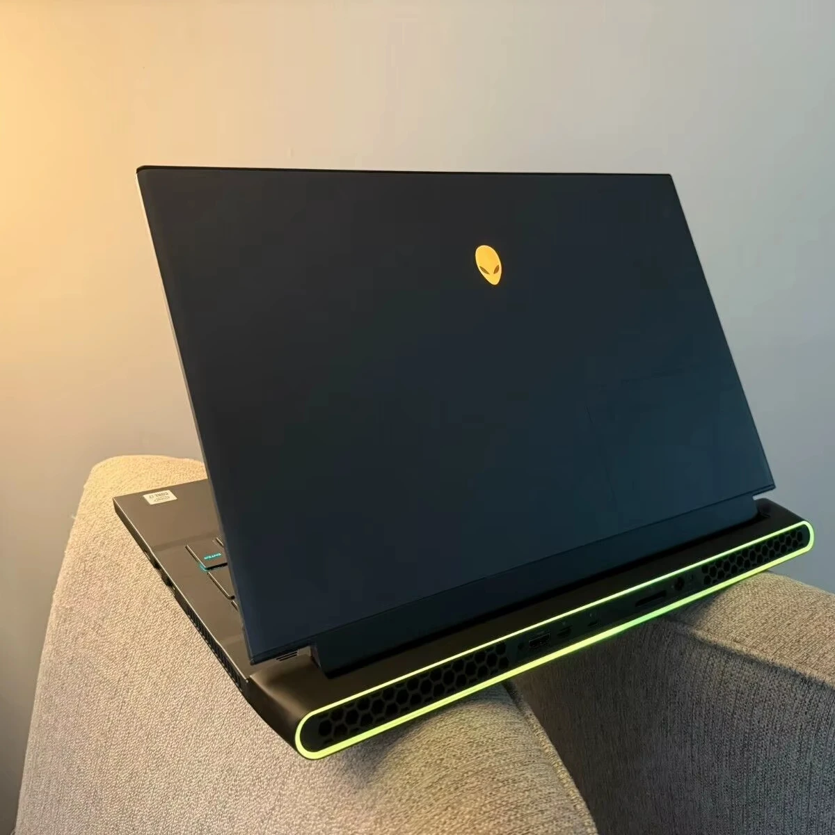 Лидер продаж для игрового ноутбука M17 R3 2 6 ГГц процессор Intel 64 ГБ ОЗУ 1 ТБ 17 3 дюймов FHD подсветка английская клавиатура