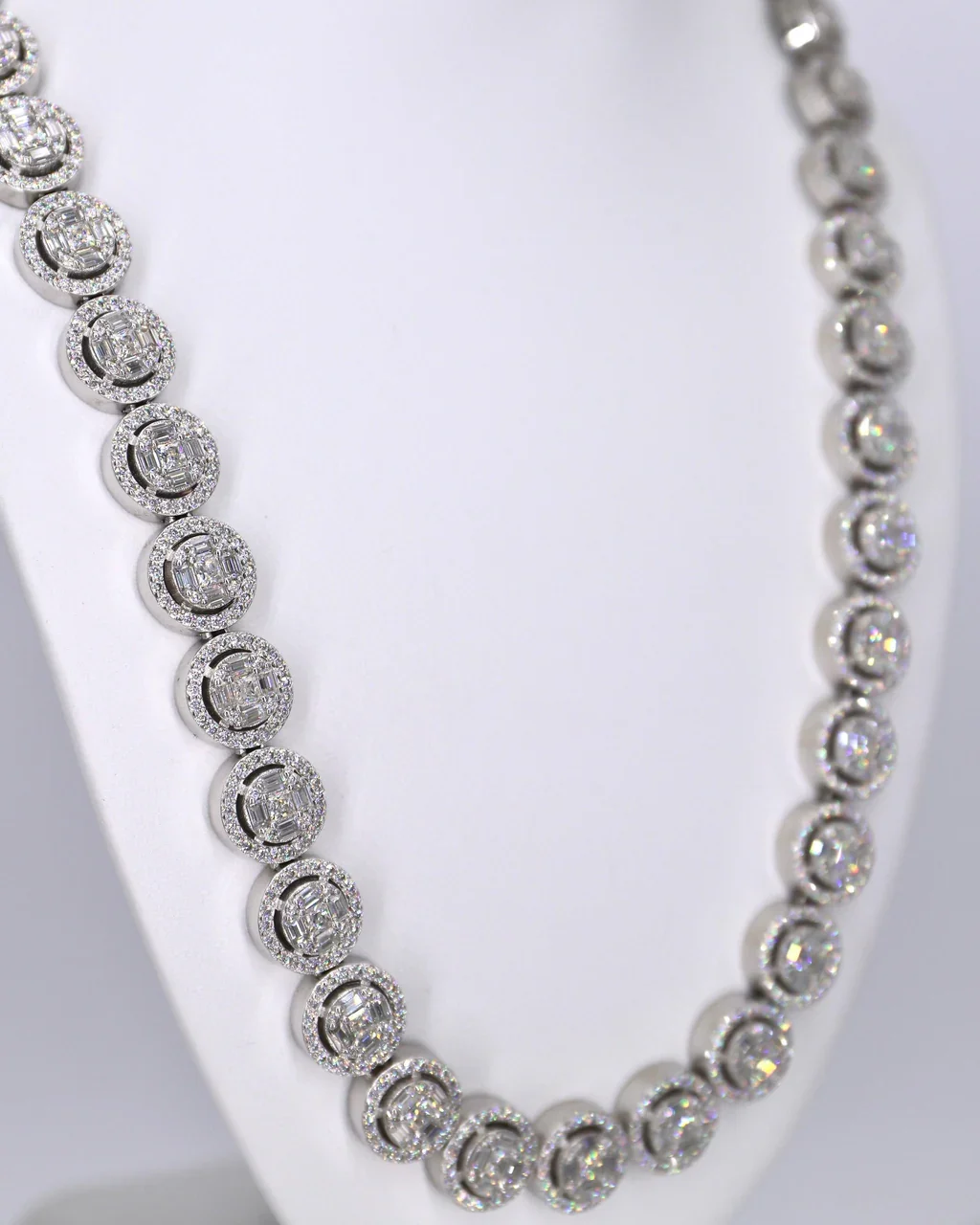 Luxury Men and Women Fine Jewelry Round Cluster 13mm Cuban Moissanite Chains for Anniversary Gifting Options