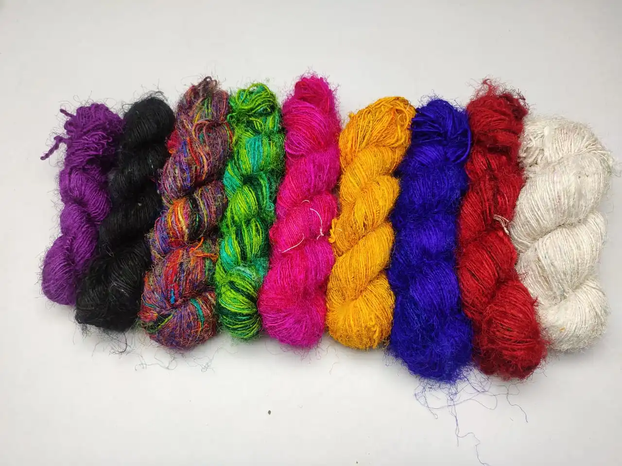 Sari silk yarn Pure Pashmina Yarn Natural Mongolian Hand Knitting Cashmere with Thread for Knit Dk Soft Baby Bag Hat Toy Sweater