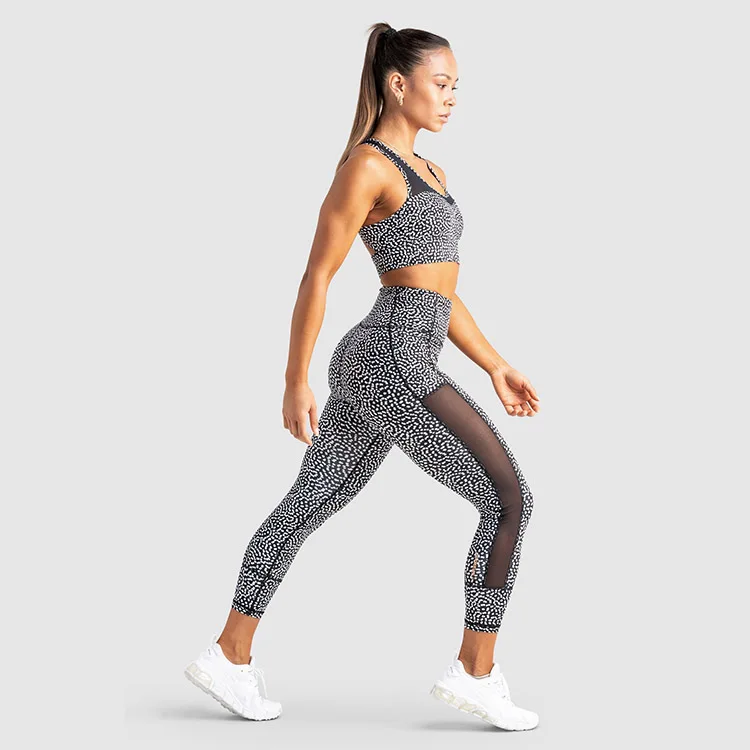 Customized Available Anti-Odor workout set woman clothing active wear gym fitness Manufacturer from China