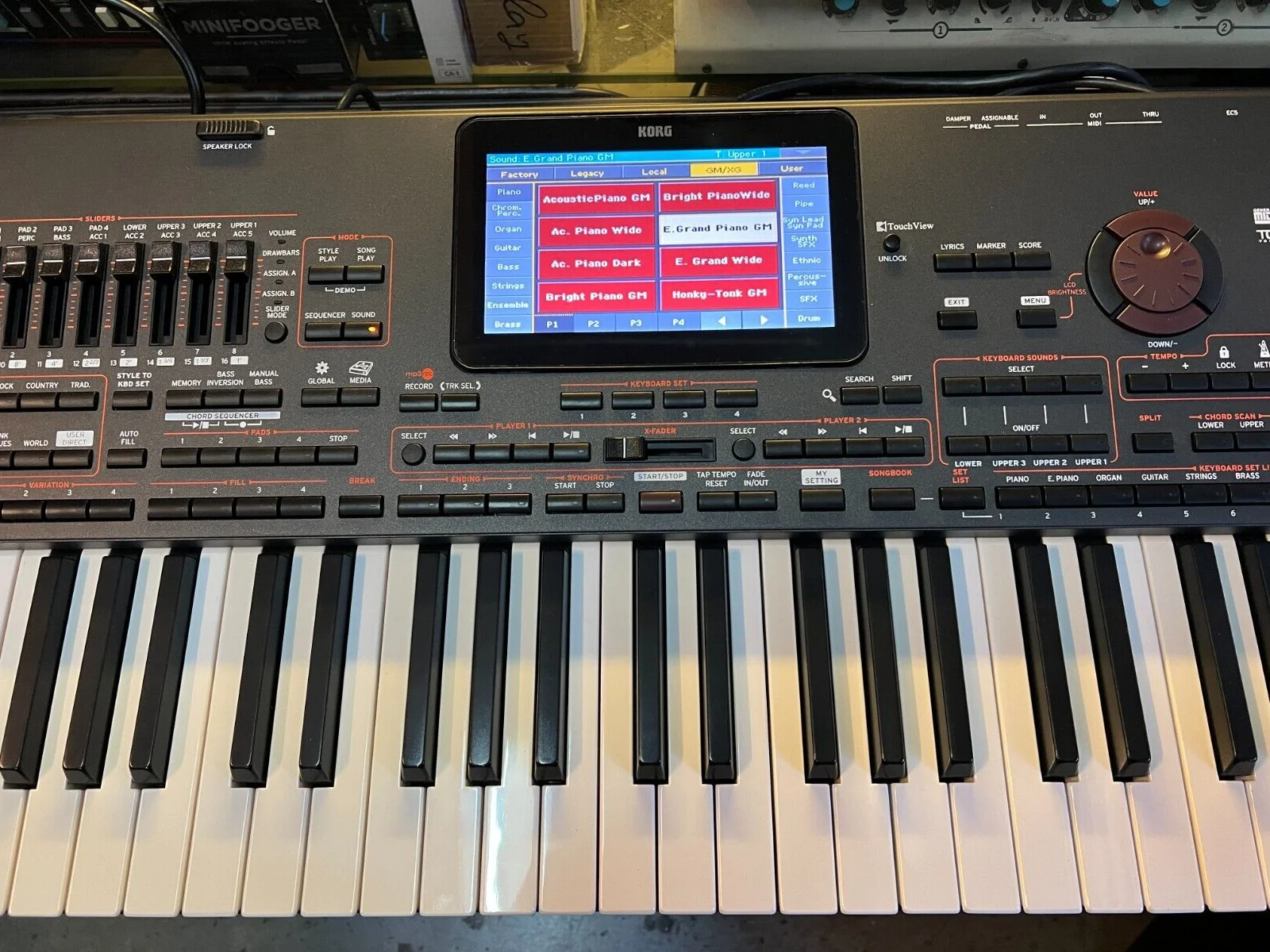 ROYAL SALES FOR Attest Korg Pa4x 76 Keyboard With PaAS Speaker System