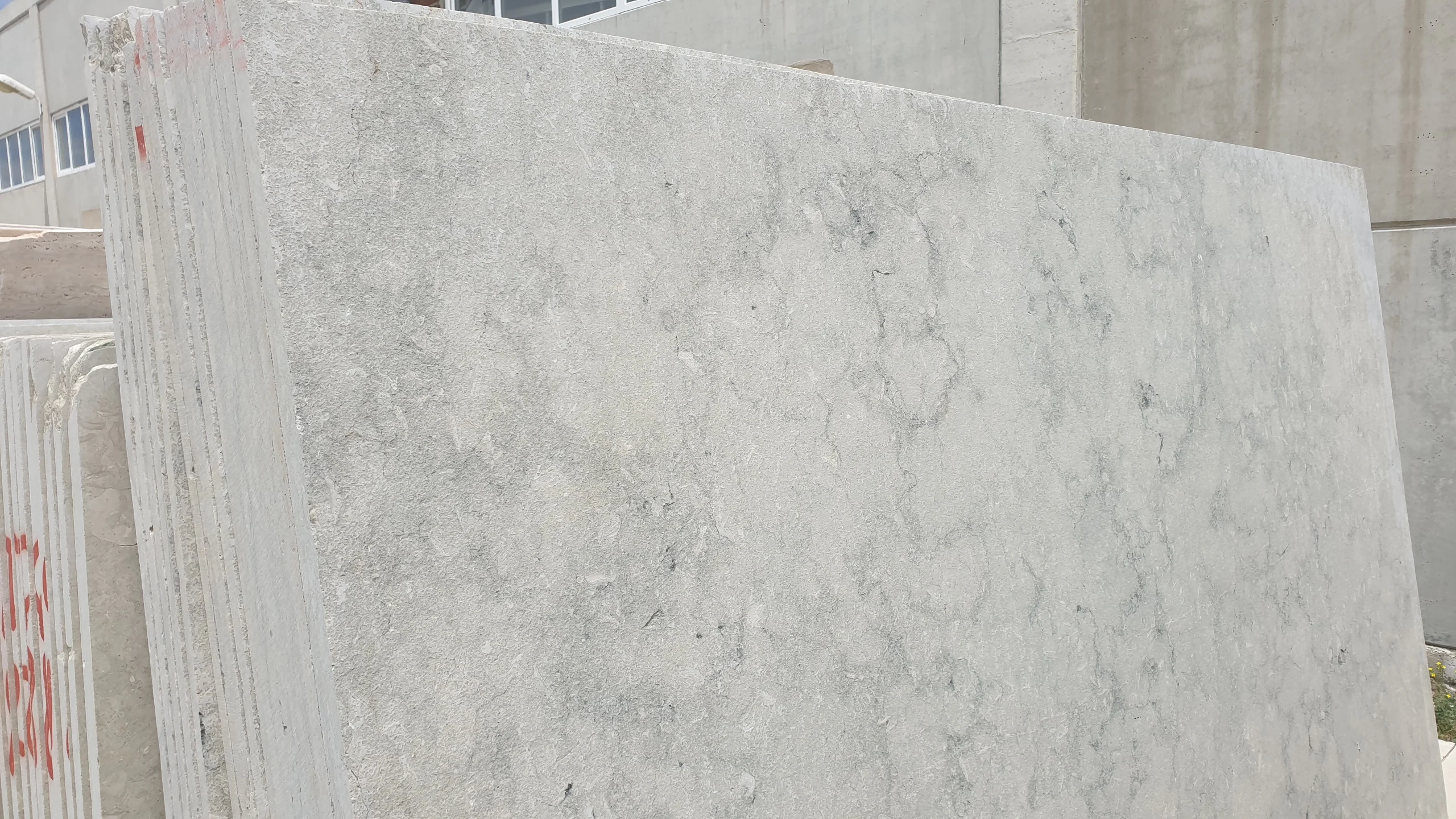 2023 Seagrass Green Limestone Tiles Flamed Finishing Made in Turkey Wall Cladding Exterior Tiles Facade Panels For Buildings
