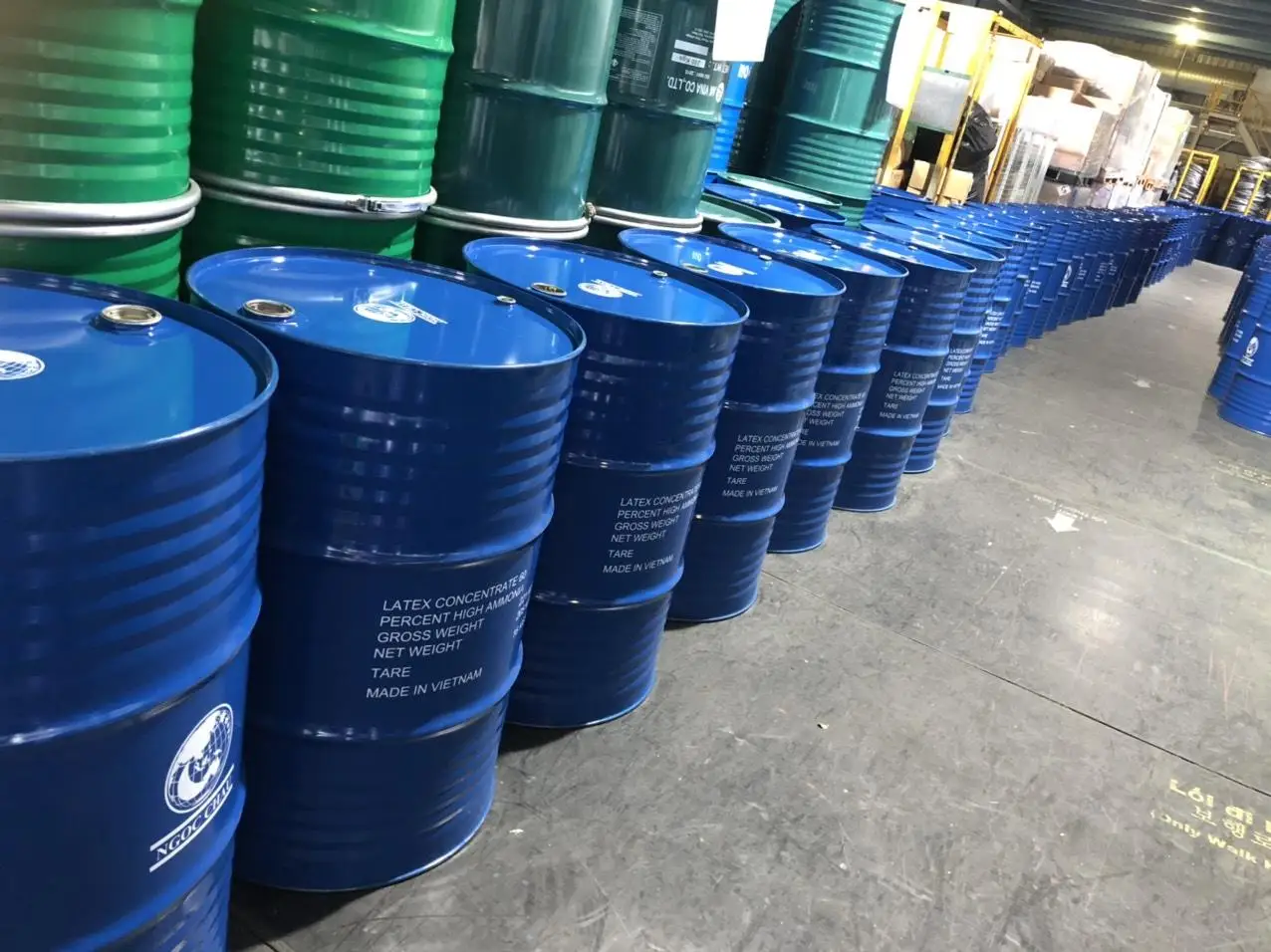 High Quality Natural Raw Rubber latex HA 60% DRC/Concentrated Latex Rubber Raw Material Packaged in Drums