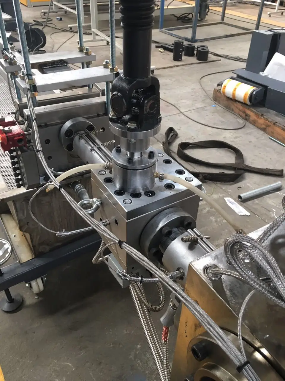 China factory batte hot sale high temperature melting gear pump for PET sheet plastic extruder melt pump