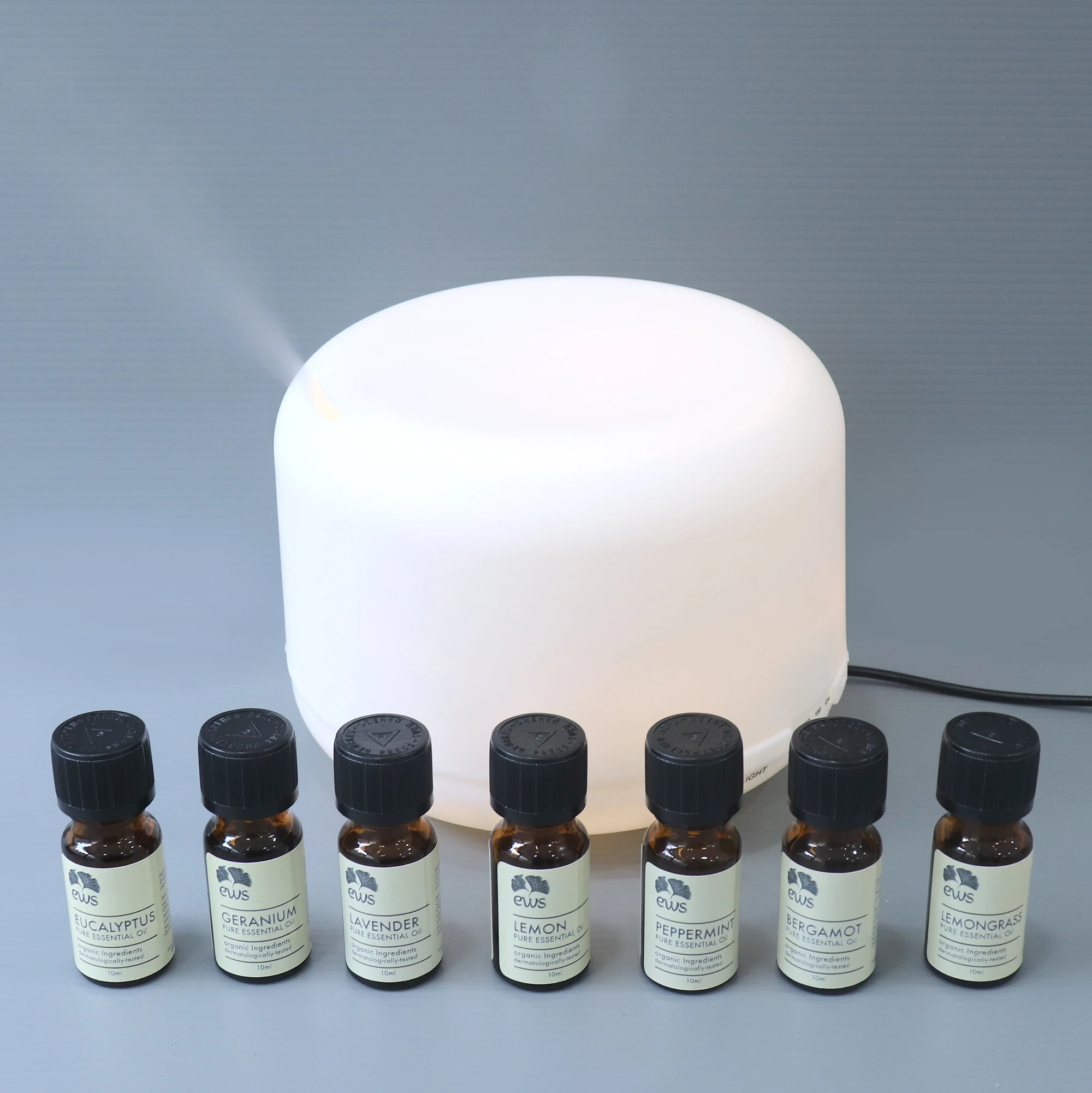 Top Premium Quality Lemongrass Essential Oil Pure And Organic Oil Elevates All Day Mood And Relives Stress OBM Ready To Ship