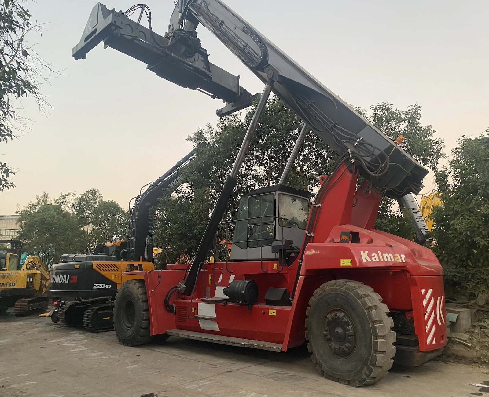 Kalmar DRF450-60S5K Container and port machine used reach stacker 45 ton port lifting crane