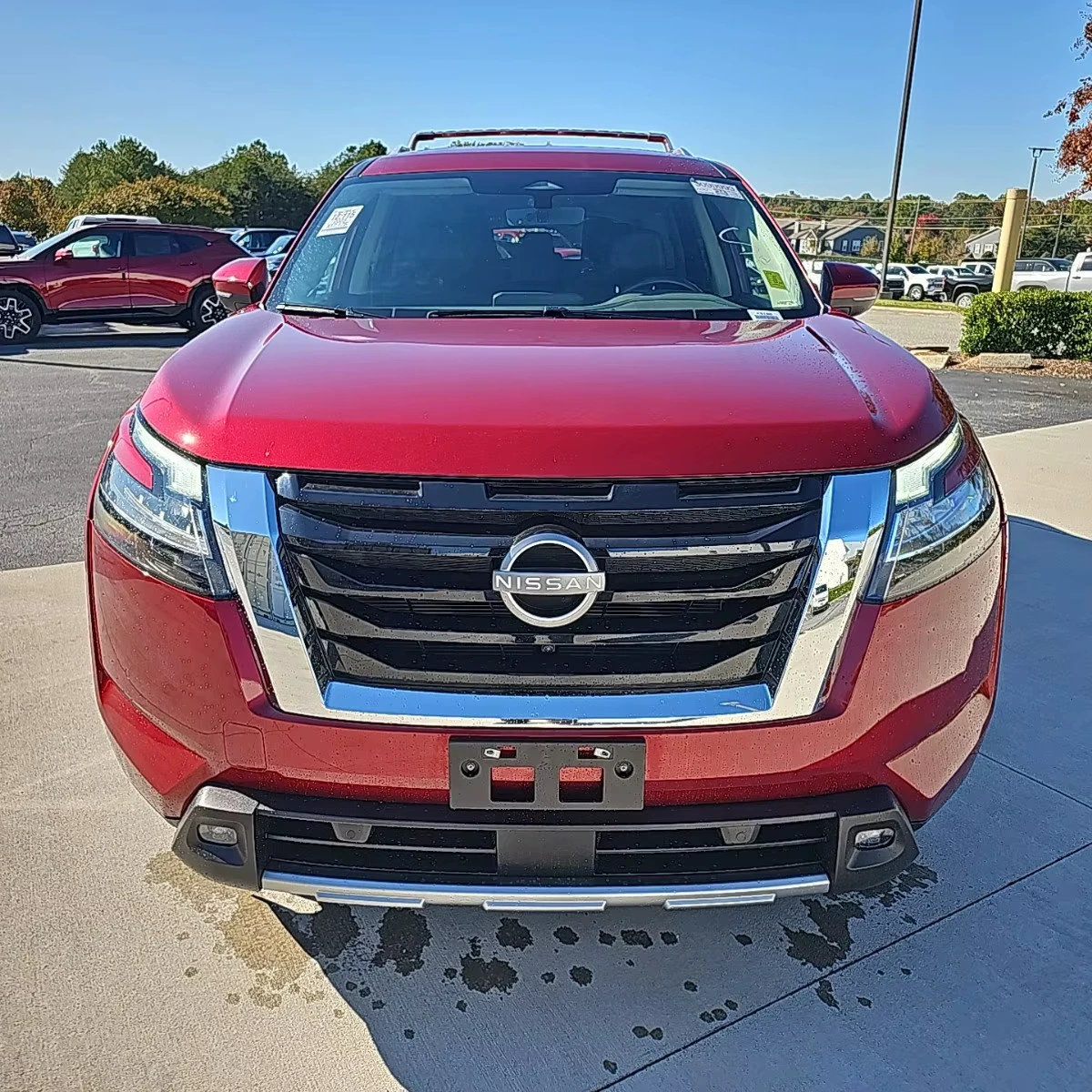 Используется 2023 Nissan Pathfinder SL